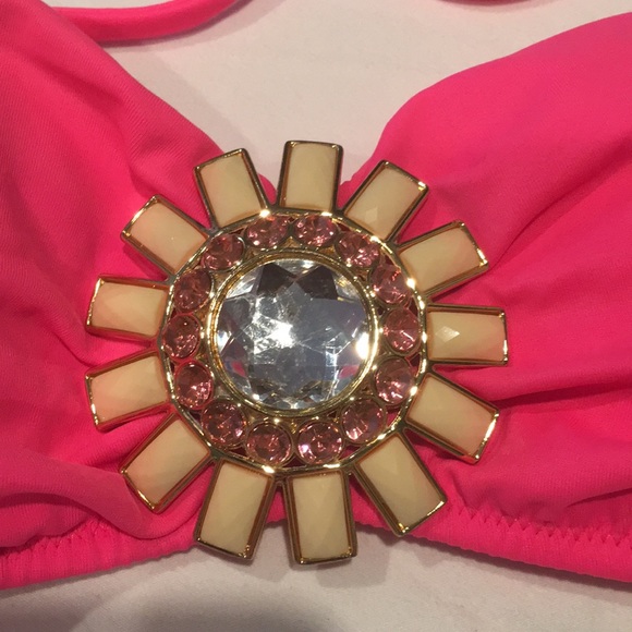 - Victoria’s Secret Bikini Top Small - Picture 2 of 6